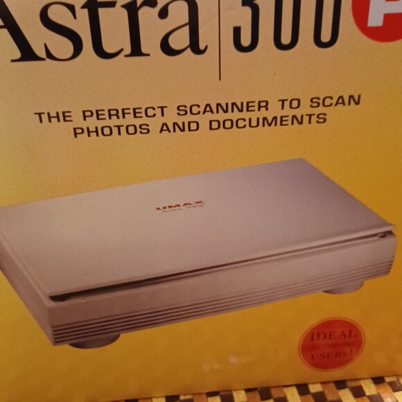 UMAX Astra 300p Flatbed Scanner NEW IN BOX - Picture 1 of 5